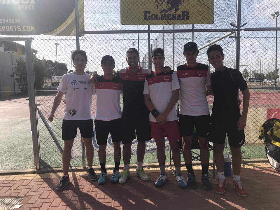 Subcampeones y ascenso de categoría en el Campeonato de Madrid Junior por Equipos